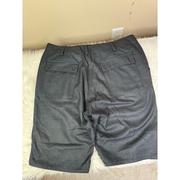 2 Pairs Gramercy Men’s Shorts 2 Different Styles New Size 36 - Picture 2 of 6